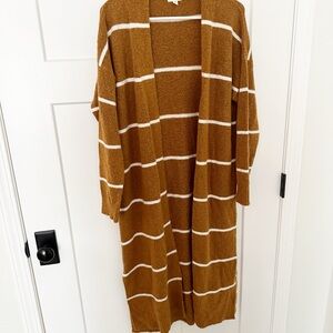 Debut long open sweater rust and white size small